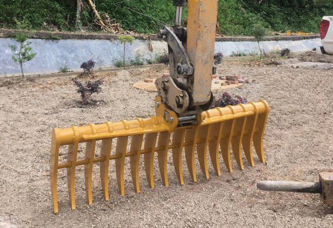 輪式挖掘機(jī)輔具