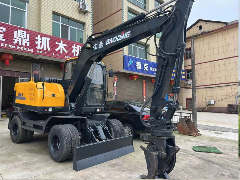 輪式抓木機(jī)