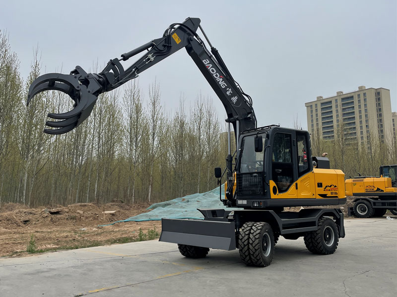 強(qiáng)勁抓裝利器：寶鼎BD100D輪式抓木機(jī)
