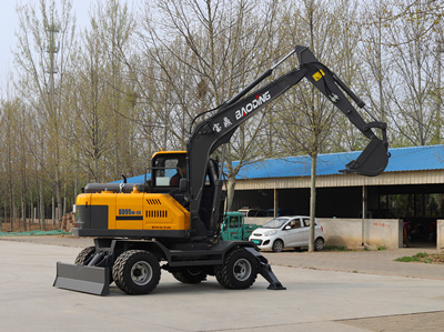 BD95W輪式挖掘機(jī)圖片