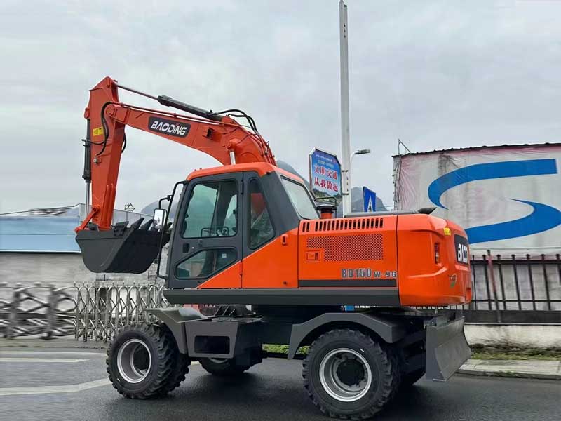 寶鼎挖掘機(jī)