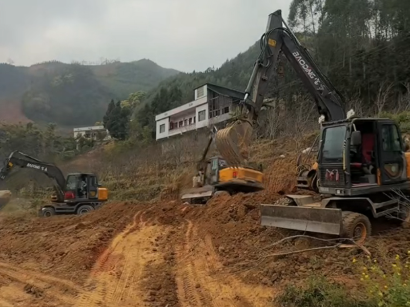 寶鼎挖掘機