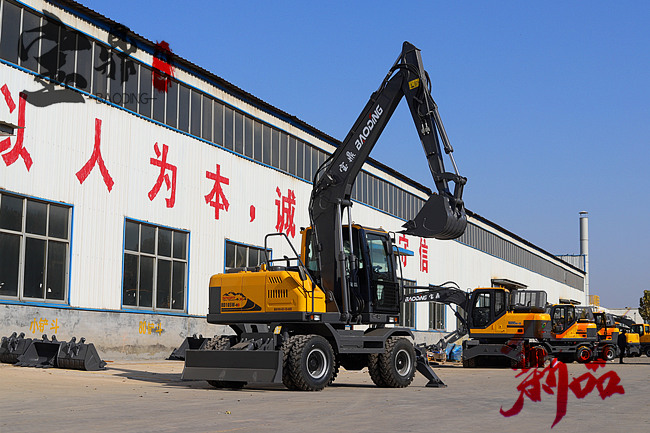 寶鼎輪式挖掘機(jī)